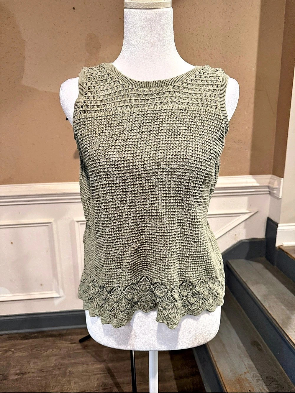 Ruby BransTEDT Olive Knit Sleeveless Top Size 14